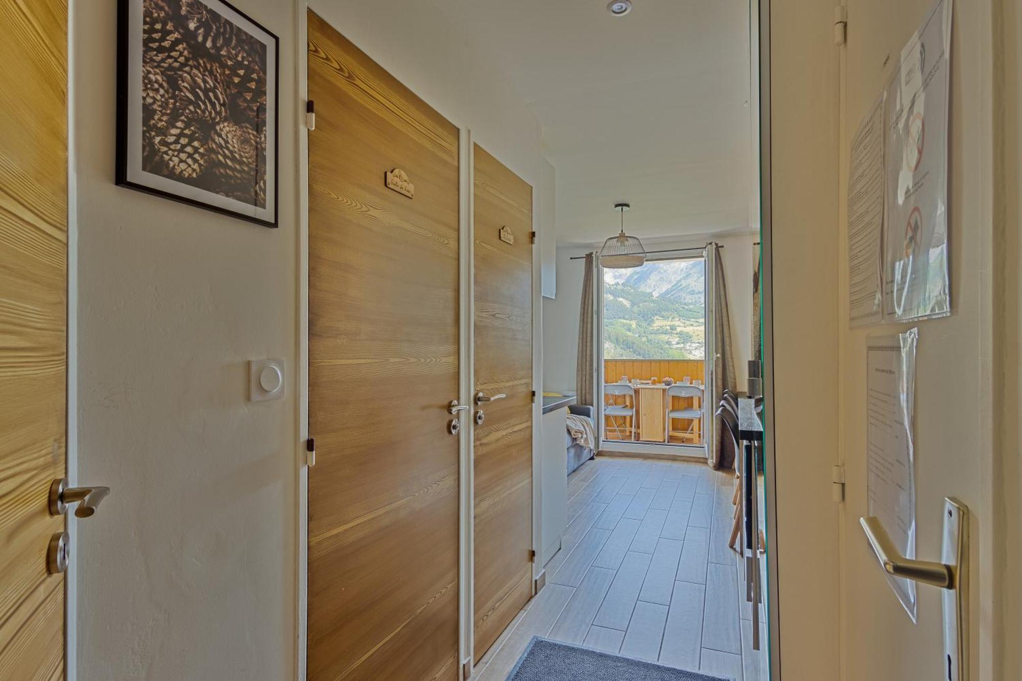 Studio De Charme Avec Vue Sur Le Val D'Allos, Parking Et Wifi Gratuit エクステリア 写真